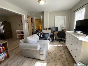 38 Summer St in Franklin, MA - Building Photo - Building Photo