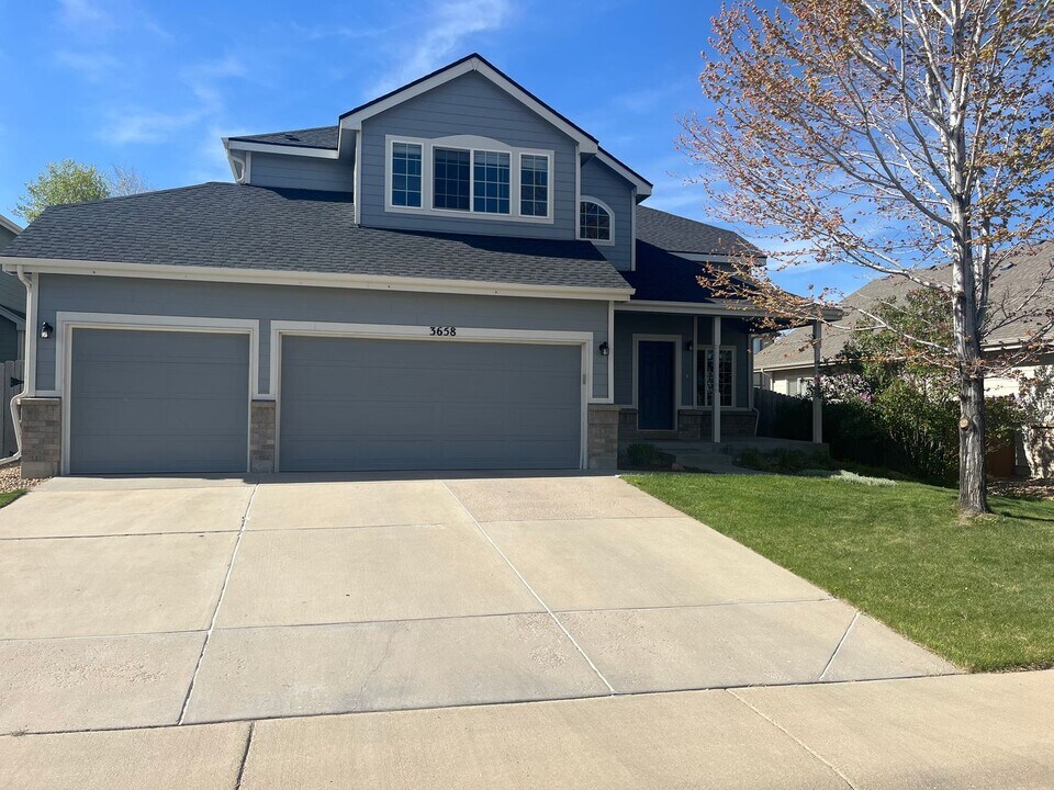 3658 Claycomb Ln in Johnstown, CO - Building Photo