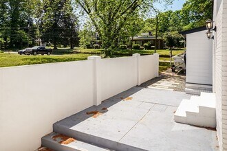 409 S Dogwood Ave in Siler City, NC - Building Photo - Building Photo