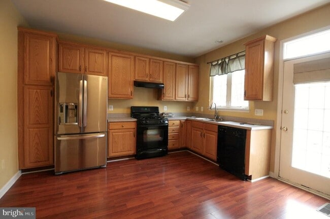 20475 Greymont Terrace in Ashburn, VA - Building Photo - Building Photo