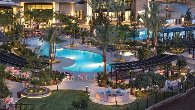 property at 2724 Everly Dr