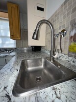 6001 NW 43rd Ave in Fort Lauderdale, FL - Building Photo