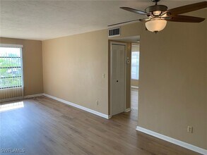 6142 Whiskey Creek Dr in Ft. Myers, FL - Building Photo - Building Photo