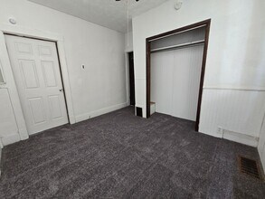 1815 Victoria Ave, Unit 1815 in New Kensington, PA - Building Photo - Building Photo