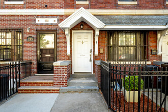 235 Brooklyn Ave in Brooklyn, NY - Building Photo - Building Photo