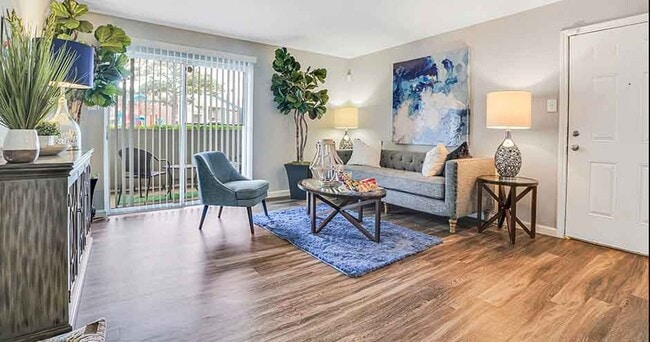 Westmount at Copper Mill Apartments in Houston, TX - Building Photo - Building Photo