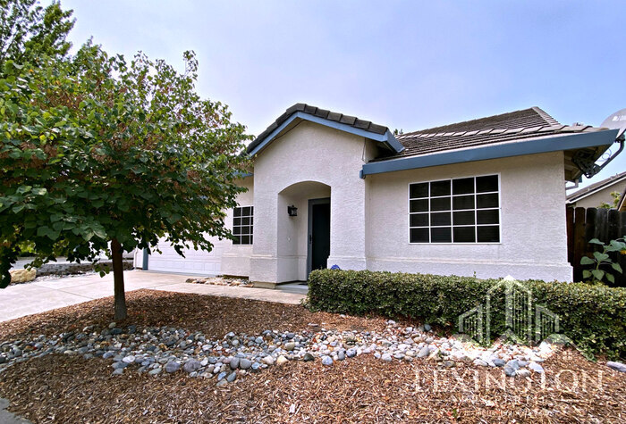 1860 Nighthawk Cir in Roseville, CA - Building Photo