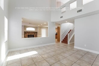 904 Autumn Royal Ln in Las Vegas, NV - Foto de edificio - Building Photo