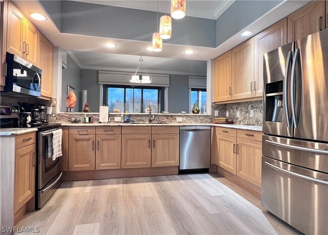 property at 817 Regency Reserve Cir