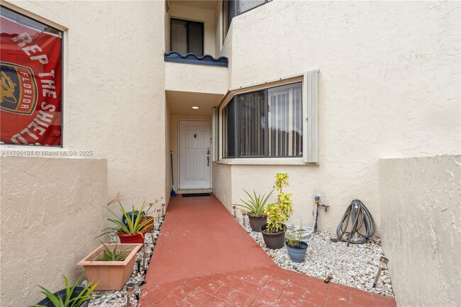 1757 NW 81st Way in Plantation, FL - Building Photo - Building Photo