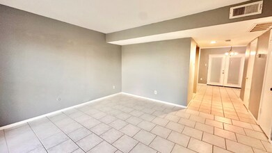 4205 Benard Ct in Pasadena, TX - Building Photo - Building Photo