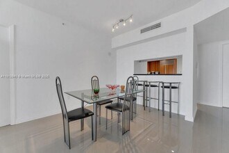 9595 Collins Ave in Bal Harbour, FL - Building Photo - Building Photo