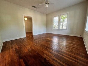 1001 Panhandle St in Denton, TX - Building Photo - Building Photo