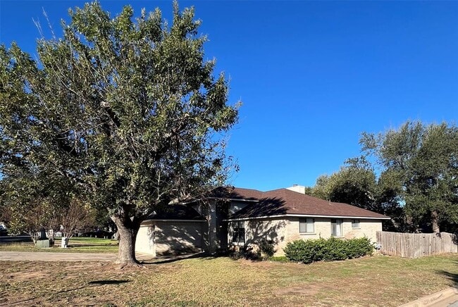 property at 1103 Deepwoods Trail