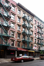 152 Allen St in New York, NY - Building Photo - Building Photo