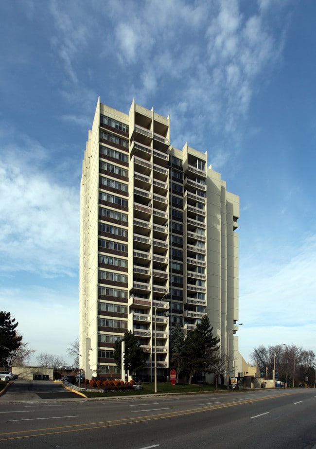 Premier Court Apartments