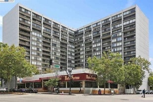 801 Franklin St in Oakland, CA - Building Photo