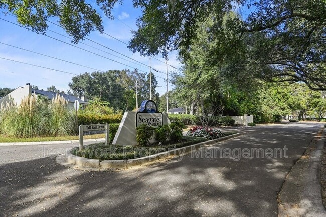 2311 Tall Sail Dr in Charleston, SC - Building Photo - Building Photo