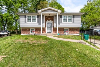 3301 Buckeye Ct in Louisville, KY - Building Photo - Building Photo