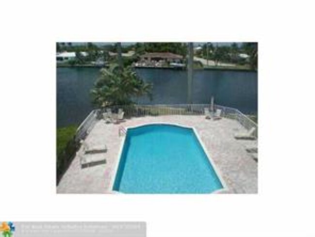 1881 Middle River Dr, Unit 604 in Fort Lauderdale, FL - Building Photo - Building Photo