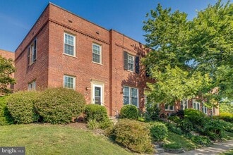 1500 S Barton St in Arlington, VA - Building Photo - Building Photo
