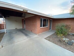 6719 E Calle Cappela in Tucson, AZ - Building Photo - Building Photo