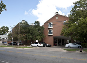 Benchmark in Austin, TX - Building Photo - Building Photo