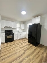 123 Clinton Ave in New Rochelle, NY - Building Photo - Building Photo