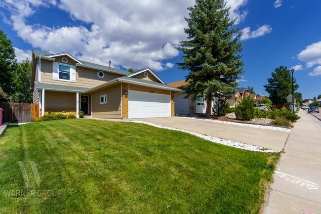 8140 Chancellor Dr in Colorado Springs, CO - Foto de edificio - Building Photo