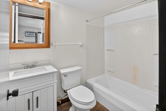 3722 W Karstens Dr in Madison, WI - Building Photo - Building Photo