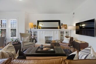 1624 W Olive Ave, Unit 2 in Chicago, IL - Foto de edificio - Building Photo