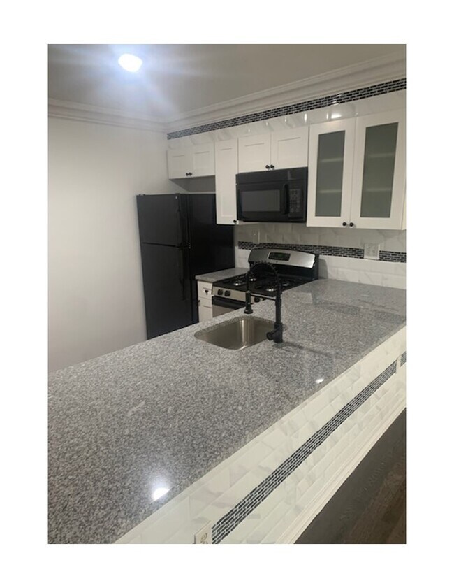 4064 Aspen St, Unit 1st Floor photo'