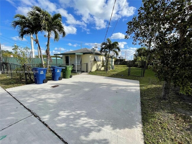 property at 1016 NW 1st Ave