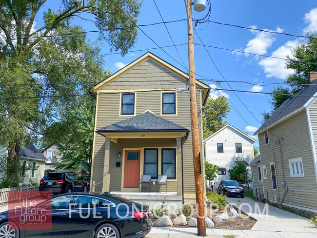 property at 336 Donald Plz SE