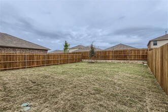 9124 Flowering Dogwood Ln in McKinney, TX - Building Photo - Building Photo