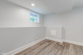 4239 N Ashland Ave in Chicago, IL - Building Photo - Building Photo
