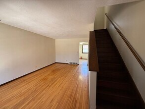 2833 S 31st Ave in Minneapolis, MN - Building Photo - Building Photo