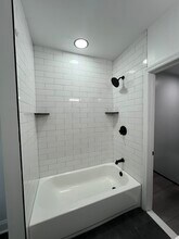 225 Lloyd St in Chester, PA - Building Photo - Building Photo