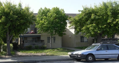 537-543 Laurel Ave in Hayward, CA - Building Photo - Building Photo