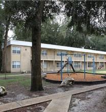 Sunset Apartments in Gainesville, FL - Building Photo - Building Photo