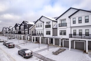 Garrison Green in Edmonton, AB - Building Photo