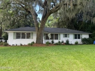 120 Fort Lyttleton Rd in Beaufort, SC - Building Photo