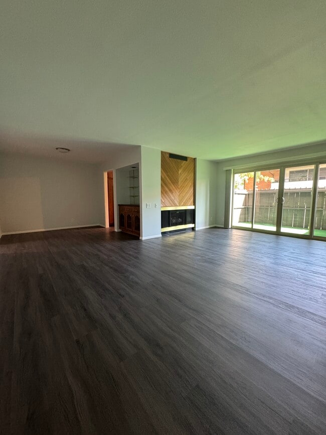 property at 31505 Lindero Canyon Rd