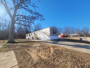 95 Deerwood Park in Centralia, IL - Building Photo - Building Photo