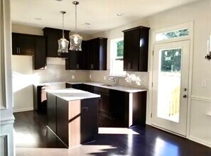 2705 Kemp Ct in Conyers, GA - Building Photo - Building Photo