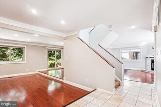 3809 Hemlock Way in Fairfax, VA - Building Photo - Building Photo