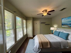 807 E 49th St in Austin, TX - Building Photo - Building Photo