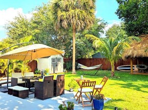 1150 NW 55th Terrace in Miami, FL - Building Photo - Building Photo