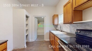 1510 10th St W in Bradenton, FL - Foto de edificio - Building Photo