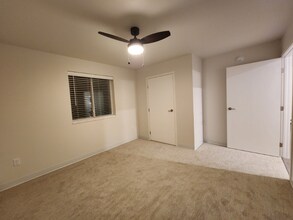 211 1st Ave NW in Hankinson, ND - Building Photo - Building Photo